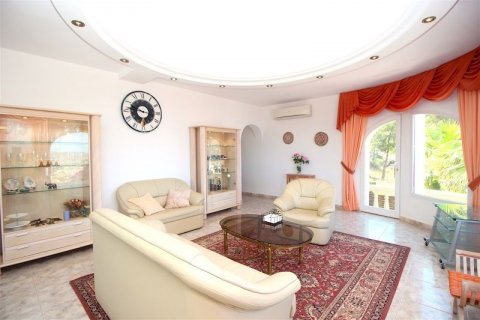 Villa en venta en Calpe, Alicante, España 5 dormitorios, 303 m2 No. 59104 - foto 6