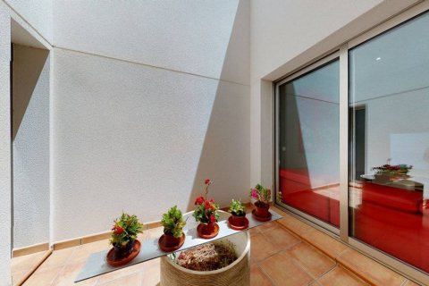 Casa adosada en venta en Punta Prima, Alicante, España 3 dormitorios, 98 m2 No. 58440 - foto 5