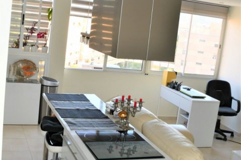 Apartamento en venta en Alicante, España 2 dormitorios, 80 m2 No. 59139 - foto 7