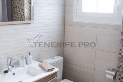 Apartamento en venta en Guía de Isora, Tenerife, España 2 dormitorios, 65 m2 No. 57827 - foto 4