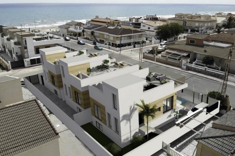 Villa en venta en La Mata, Alicante, España 4 dormitorios, 152 m2 No. 58978 - foto 2