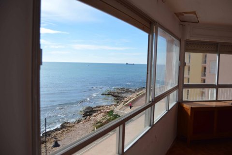 Apartamento en venta en Torrevieja, Alicante, España 3 dormitorios, 120 m2 No. 58339 - foto 1