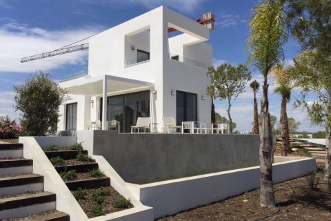 Villa en venta en San Miguel de Salinas, Alicante, España 3 dormitorios, 125 m2 No. 58208 - foto 1