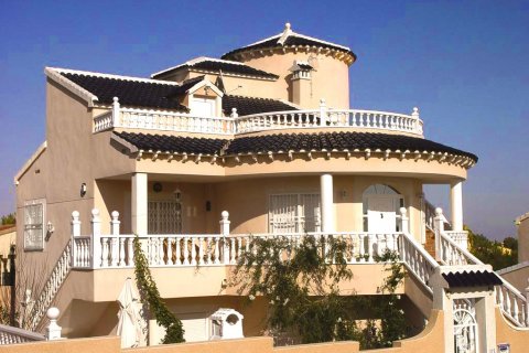 Villa en venta en La Manga del Mar Menor, Murcia, España 4 dormitorios, 266 m2 No. 58240 - foto 1