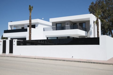 Villa en venta en San Javier, Murcia, España 3 dormitorios, 115 m2 No. 58119 - foto 2