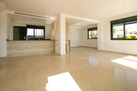 Villa en venta en La Marina, Alicante, España 3 dormitorios, 210 m2 No. 58214 - foto 9