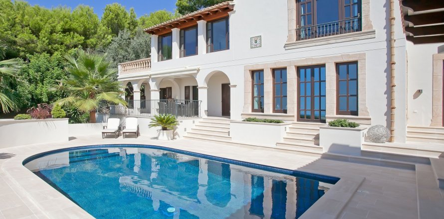 Villa en Bendinat, Mallorca, España 4 dormitorios, 473 m2 No. 34158