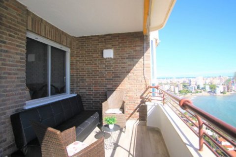 Apartamento en venta en Alicante, España 1 dormitorio, 67 m2 No. 58279 - foto 2