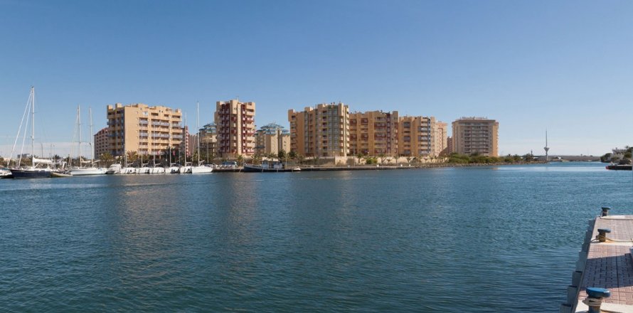 Apartamento en La Manga del Mar Menor, Murcia, España 2 dormitorios, 92 m2 No. 58590
