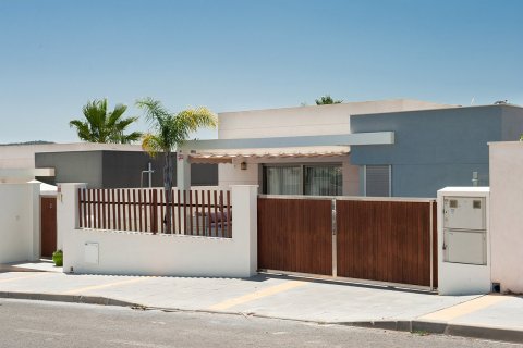 Villa en venta en Los Montesinos, Alicante, España 3 dormitorios, 81 m2 No. 58441 - foto 3