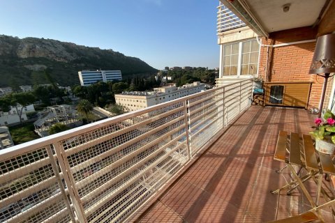Apartamento en venta en Alicante, España 3 dormitorios, 152 m2 No. 58244 - foto 1