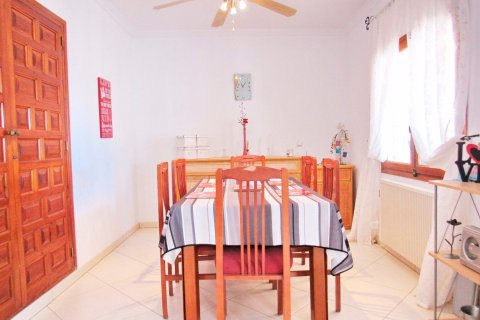 Villa en venta en Benissa, Alicante, España 4 dormitorios, 150 m2 No. 58446 - foto 9