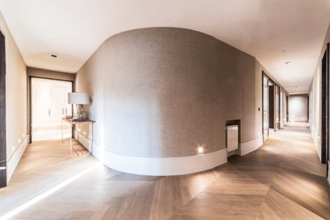 Apartamento en venta en Madrid, España 4 dormitorios, 379 m2 No. 58459 - foto 5