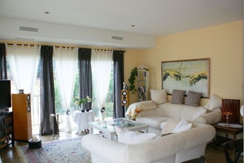 Villa en venta en Calpe, Alicante, España 4 dormitorios, 256 m2 No. 58359 - foto 4