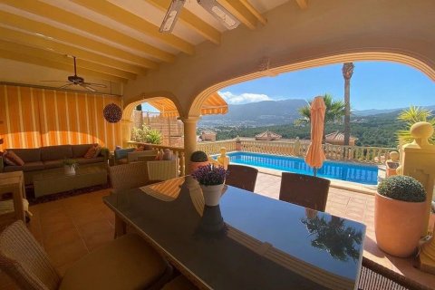Villa en venta en Calpe, Alicante, España 4 dormitorios, 216 m2 No. 59671 - foto 6