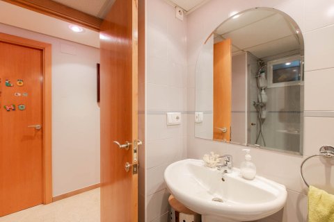 Apartamento en venta en Valencia, València, España 3 dormitorios, 121 m2 No. 59456 - foto 22