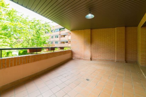 Apartamento en venta en Madrid, España 2 dormitorios, 139 m2 No. 58455 - foto 2