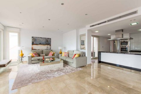 Villa en venta en Moraira, Alicante, España 4 dormitorios, 559 m2 No. 58860 - foto 10