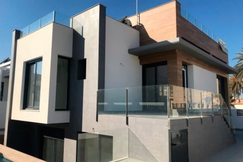 Villa en venta en La Mata, Alicante, España 4 dormitorios, 210 m2 No. 58664 - foto 2