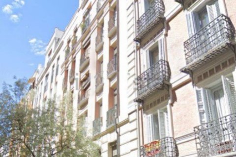 Apartamento en venta en Madrid, España 2 dormitorios, 45 m2 No. 58450 - foto 1