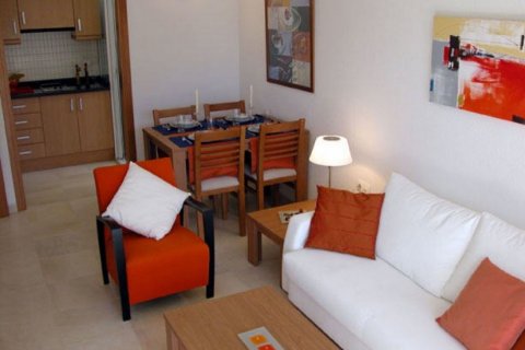 Apartamento en venta en Torrevieja, Alicante, España 1 dormitorio, 51 m2 No. 58301 - foto 4