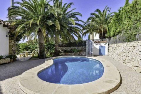 Villa en venta en Calpe, Alicante, España 4 dormitorios, 175 m2 No. 59152 - foto 4