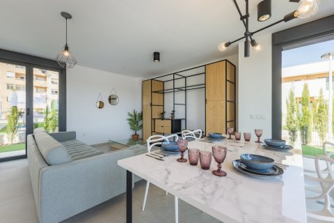 Villa en venta en La Manga del Mar Menor, Murcia, España 3 dormitorios, 134 m2 No. 58500 - foto 3