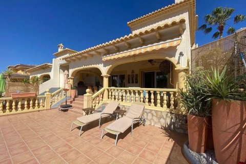 Villa en venta en Calpe, Alicante, España 4 dormitorios, 216 m2 No. 59671 - foto 4