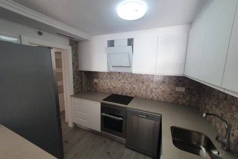 Apartamento en venta en Torrevieja, Alicante, España 3 dormitorios,  No. 58974 - foto 10