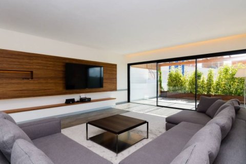 Villa en venta en Benidorm, Alicante, España 4 dormitorios, 540 m2 No. 58198 - foto 6