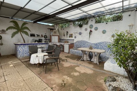 Villa en venta en Los Balcones, Alicante, España 4 dormitorios, 170 m2 No. 59003 - foto 6