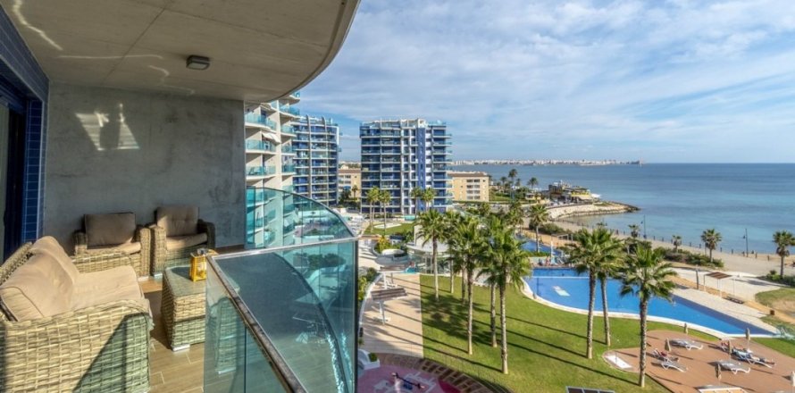 Apartamento en Punta Prima, Alicante, España 3 dormitorios, 107 m2 No. 59437