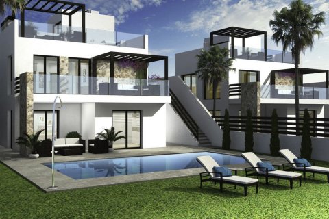 Villa en venta en Ciudad Quesada, Alicante, España 3 dormitorios, 260 m2 No. 59088 - foto 1