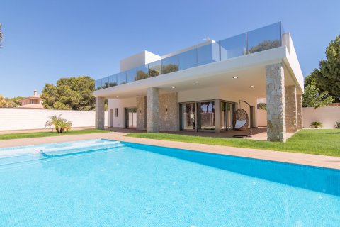 Villa en venta en Campoamor, Alicante, España 5 dormitorios, 256 m2 No. 58546 - foto 1