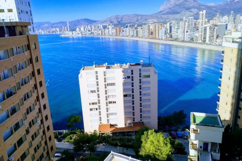 Apartamento en venta en Benidorm, Alicante, España 2 dormitorios, 60 m2 No. 58989 - foto 1