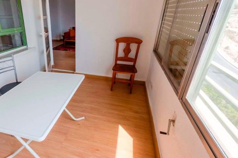 Apartamento en venta en Alicante, España 3 dormitorios, 129 m2 No. 59410 - foto 5