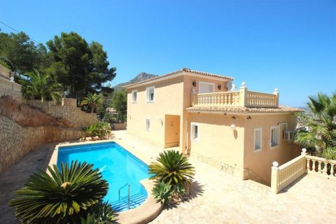 Villa en venta en Calpe, Alicante, España 5 dormitorios, 303 m2 No. 59104 - foto 5
