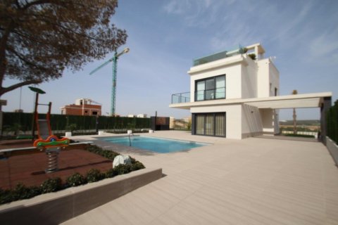 Villa en venta en Campoamor, Alicante, España 4 dormitorios, 157 m2 No. 58016 - foto 1