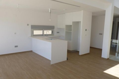 Villa en venta en Torre de la Horadada, Alicante, España 5 dormitorios, 282 m2 No. 58212 - foto 7