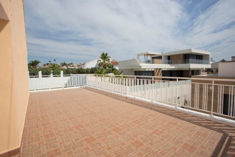 Villa en venta en Ciudad Quesada, Alicante, España 6 dormitorios, 450 m2 No. 58768 - foto 6