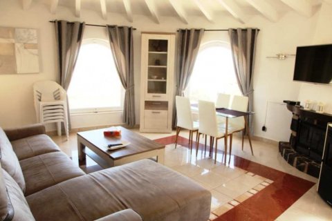 Villa en venta en Calpe, Alicante, España 4 dormitorios, 260 m2 No. 59234 - foto 6