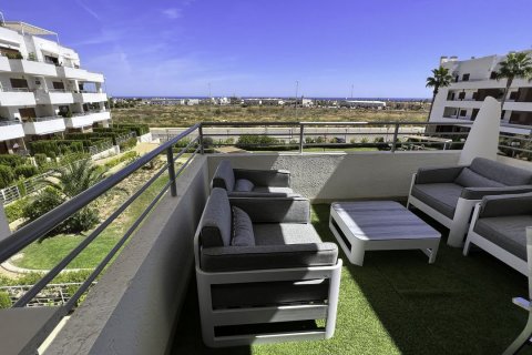 Apartamento en venta en Cabo Roig, Alicante, España 2 dormitorios, 63 m2 No. 59303 - foto 1