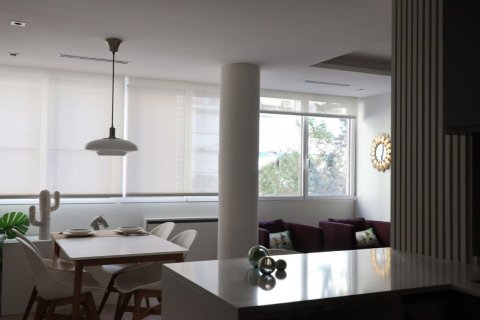 Apartamento en venta en Madrid, España 3 dormitorios, 80 m2 No. 58457 - foto 2