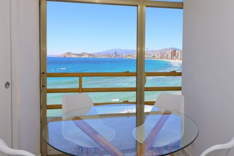 Apartamento en venta en Benidorm, Alicante, España 2 dormitorios, 76 m2 No. 58915 - foto 4