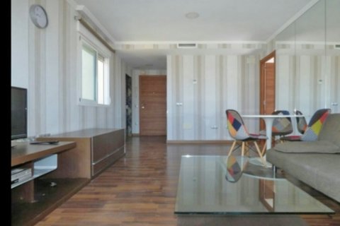 Apartamento en venta en Benidorm, Alicante, España 2 dormitorios, 120 m2 No. 58360 - foto 2