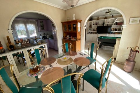 Villa en venta en Los Balcones, Alicante, España 3 dormitorios, 220 m2 No. 58556 - foto 5