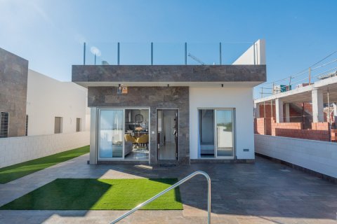 Villa en venta en Villamartin, Alicante, España 3 dormitorios, 84 m2 No. 58144 - foto 4