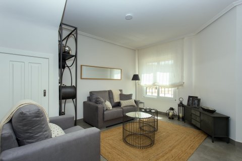 Bungalow en venta en Santa Pola, Alicante, España 2 dormitorios, 73 m2 No. 58091 - foto 8