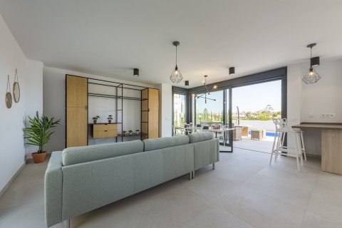 Villa en venta en La Manga del Mar Menor, Murcia, España 3 dormitorios, 134 m2 No. 58500 - foto 2