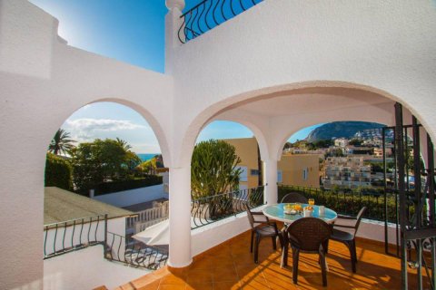 Villa en venta en Calpe, Alicante, España 3 dormitorios, 190 m2 No. 59217 - foto 6